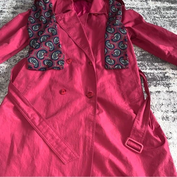 London Fog Raspberry Trench Coat with Paisley Scarf & Elegant Flowing Design - Picture 2 of 11